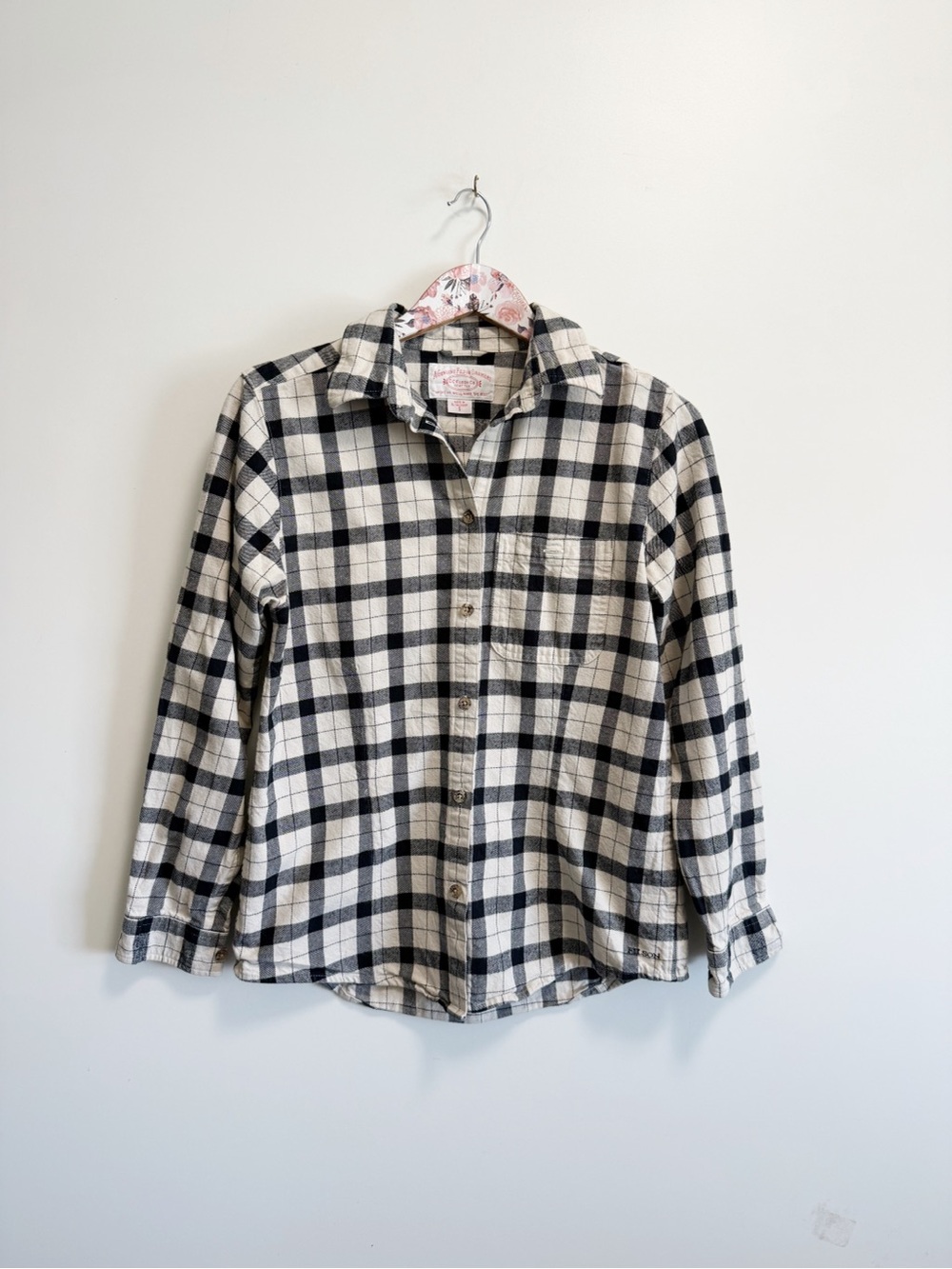 FILSON Women's Alaskan Guide Shirt Flannel Plaid Ivory Black S Small